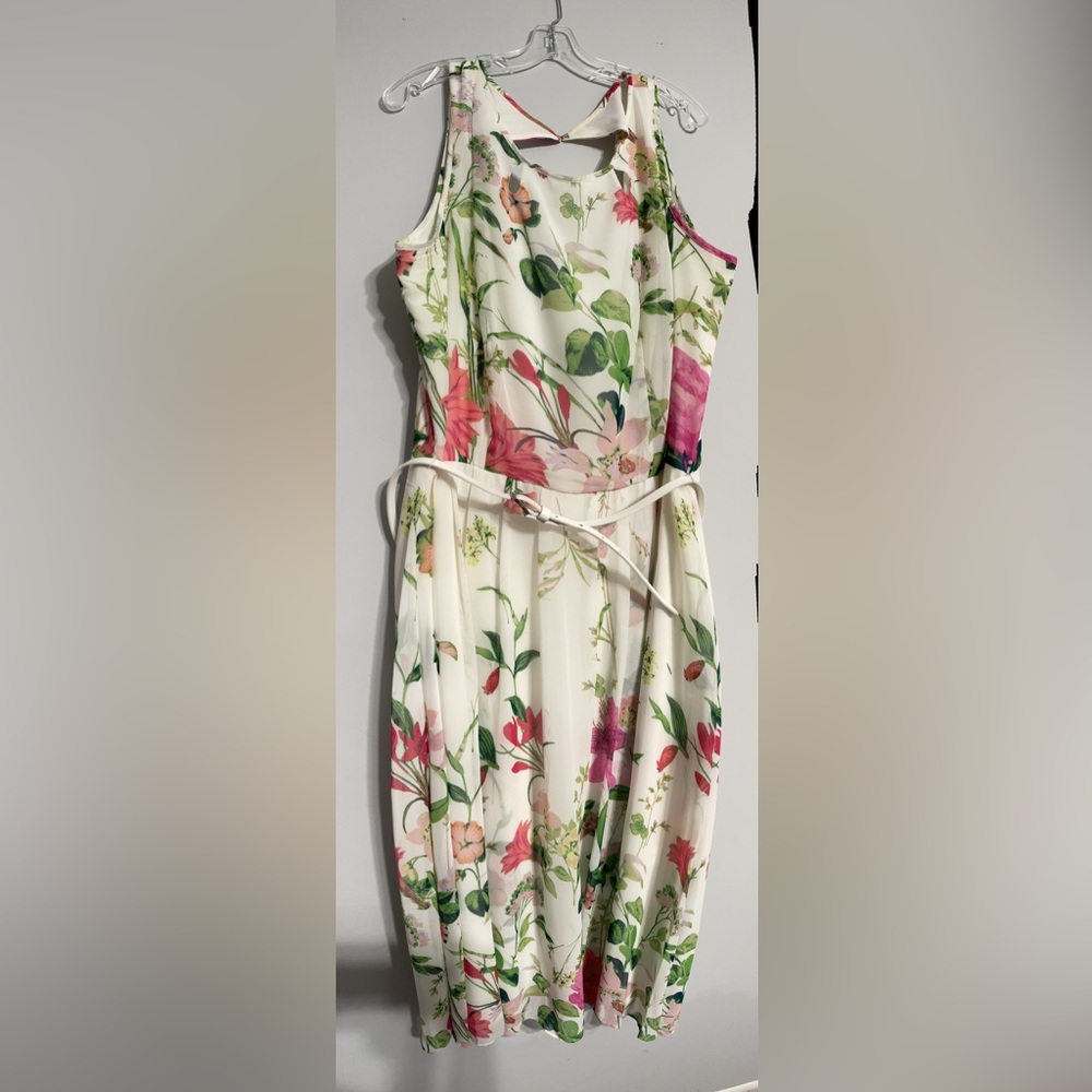 Danny & Nicole Dress Size 16